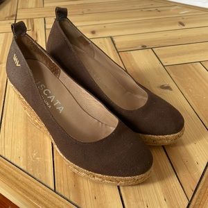 Viscata Barcelona size 37 wedge pump